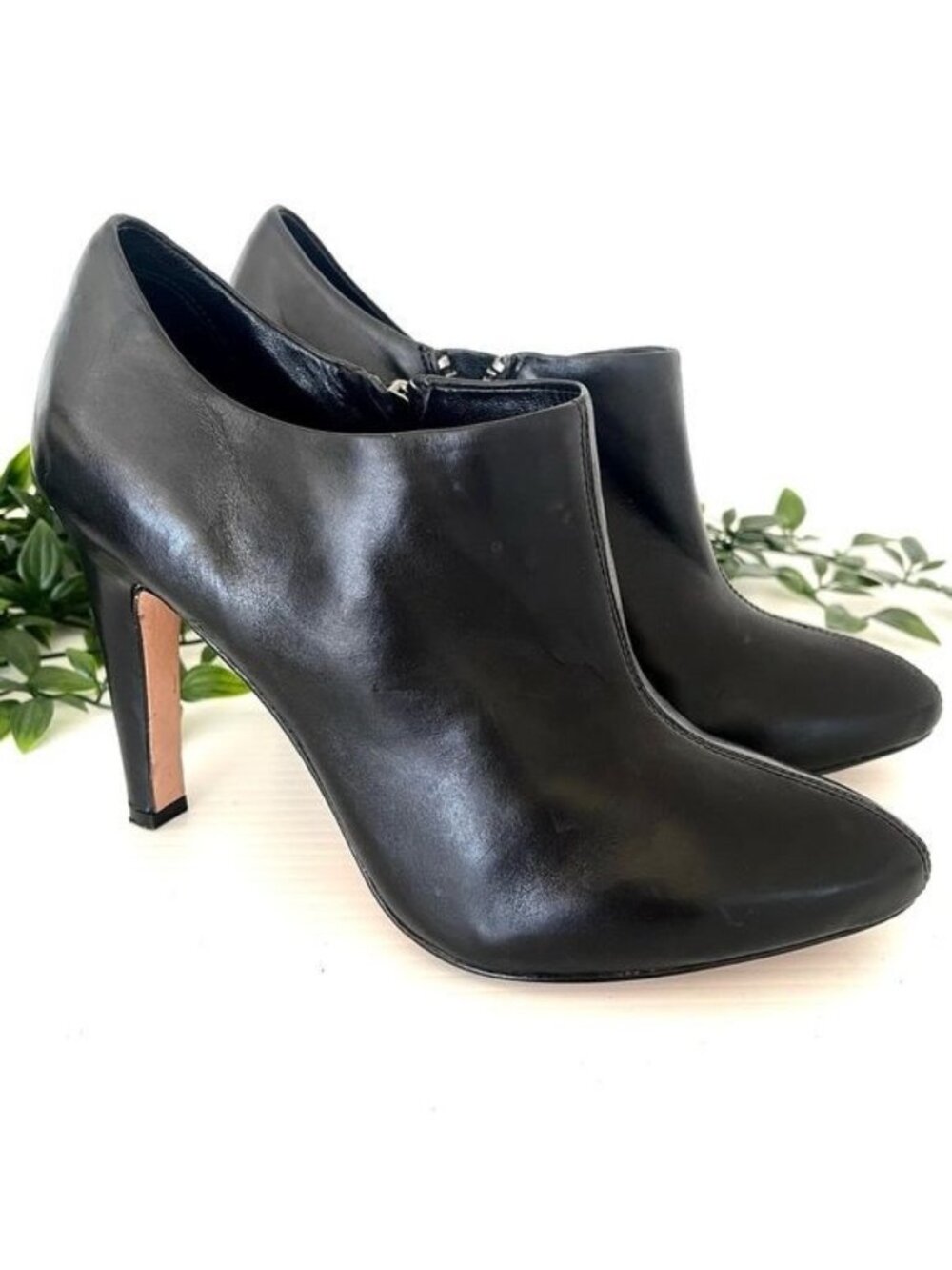 Classiques Entier Black Leather Heeled Ankle Boots 7